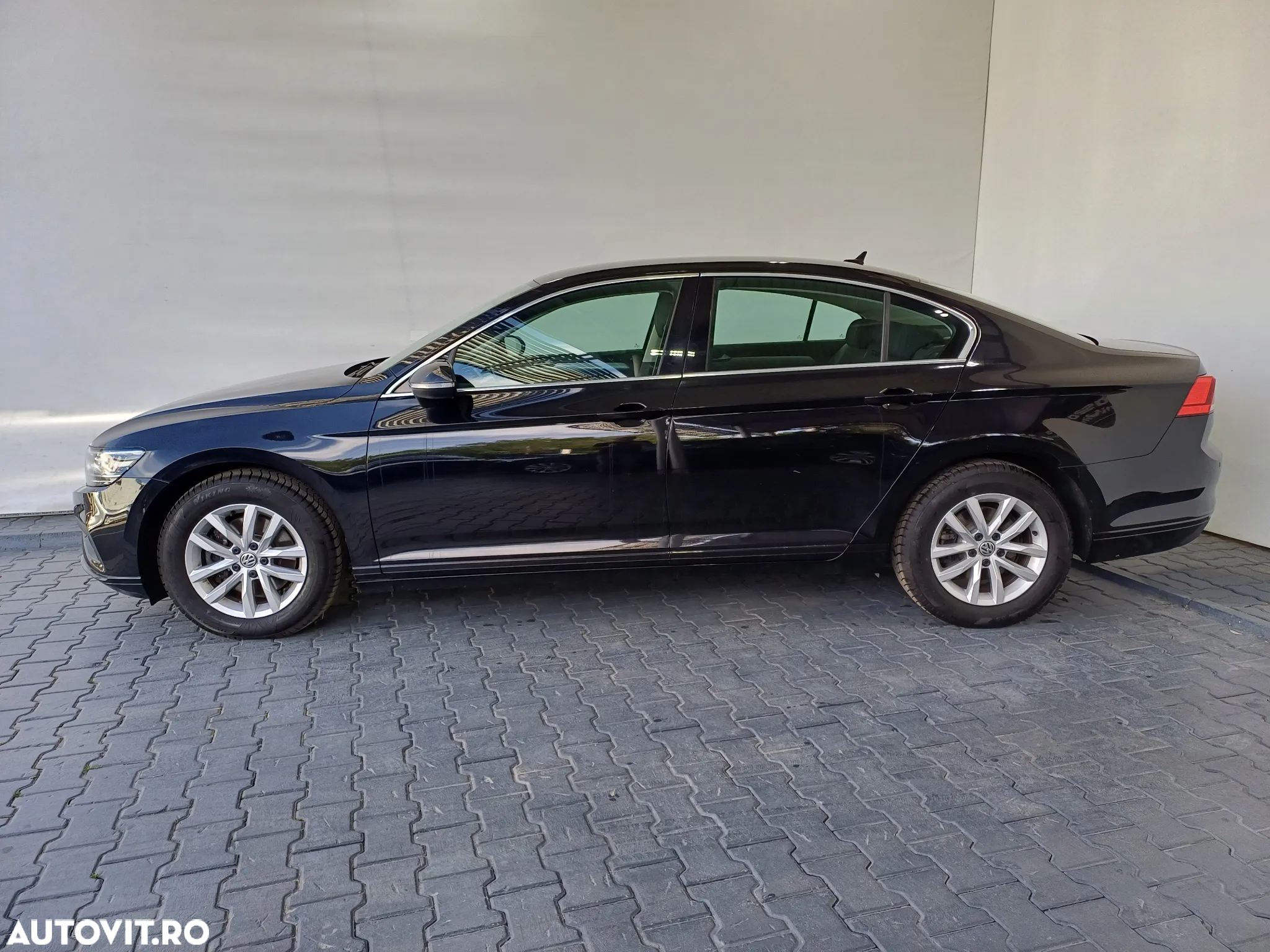 Volkswagen Passat 2.0 TDI DSG Comfortline - 2