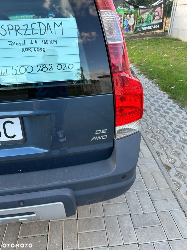 Volvo XC 70 D5 AWD Momentum - 7