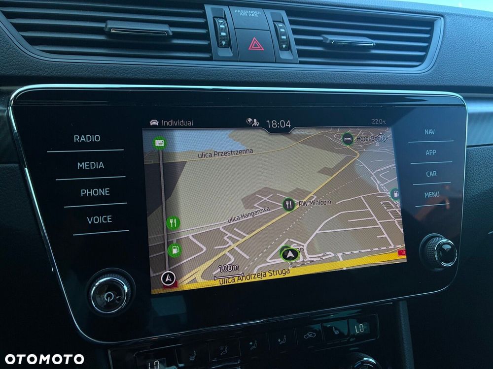 Skoda Superb 2.0 TSI 4x4 Sportline DSG - 19