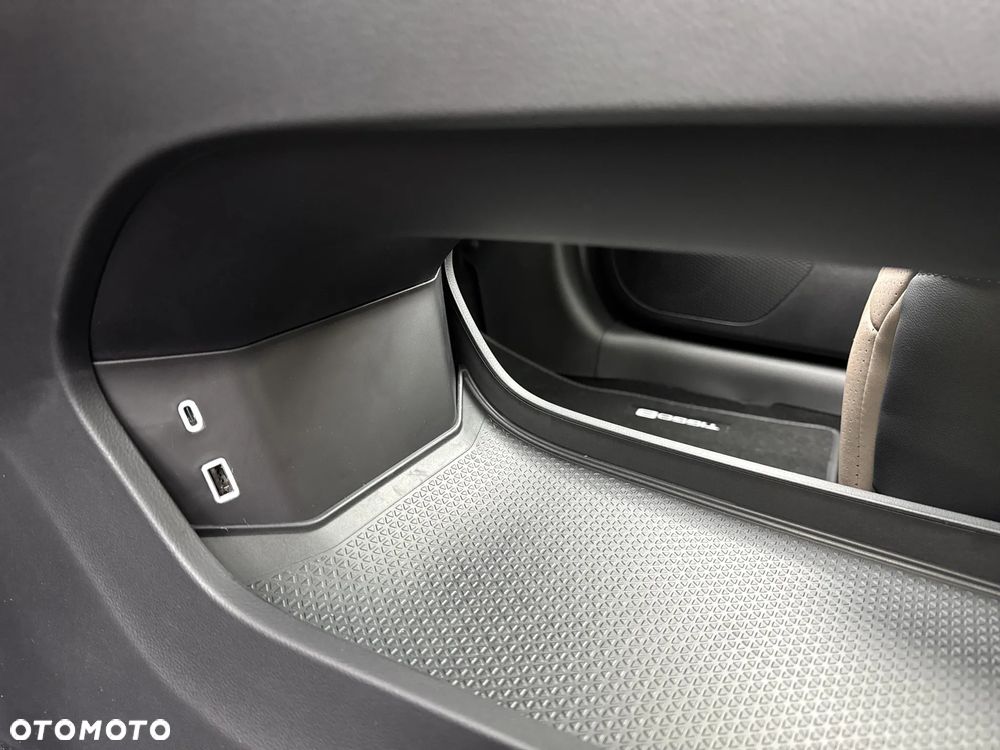 Chery Tiggo 8 1.5 T-GDI Super Hybrid Prestige DCT - 23