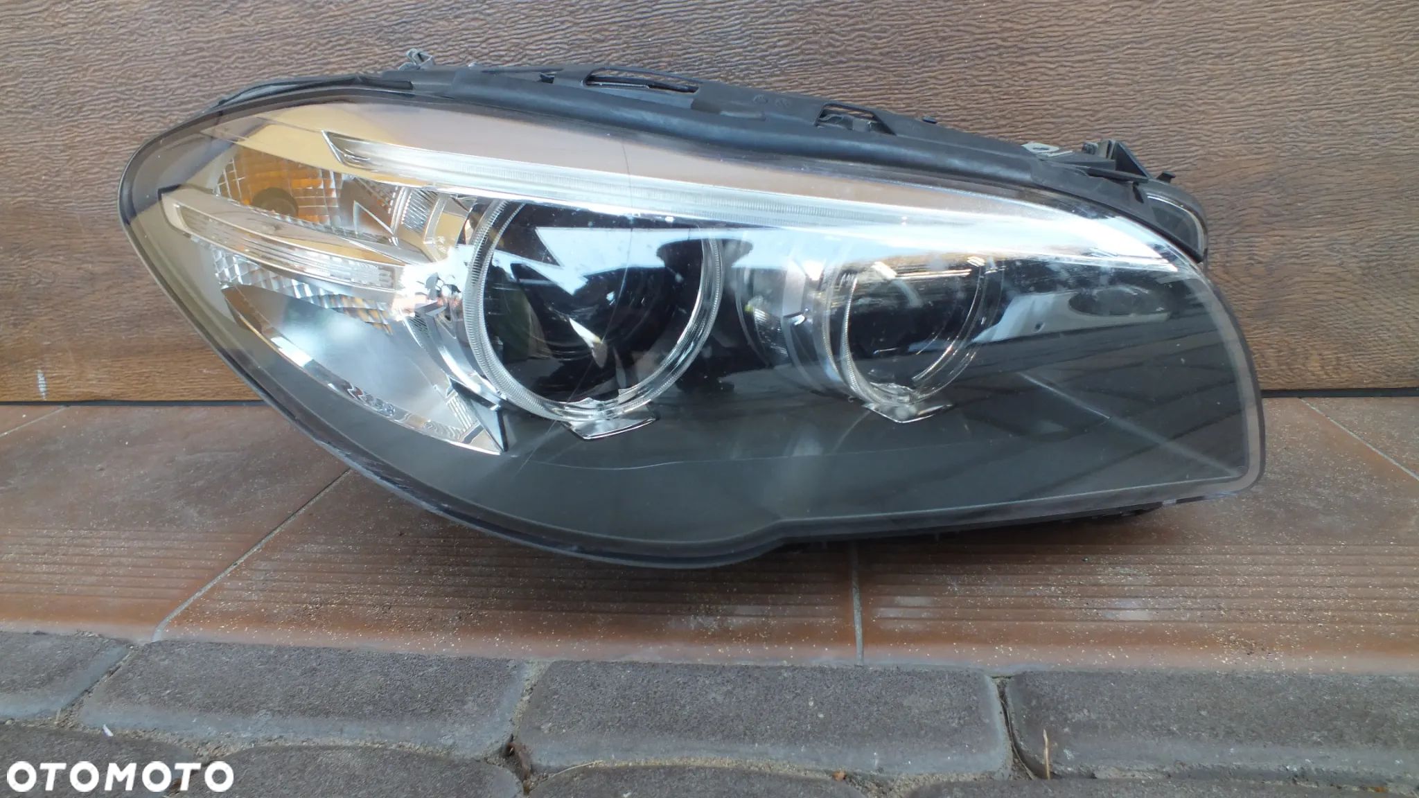 Lampa Xenon przednia prawa BMW 5  F10  1ZT 1852 - 1