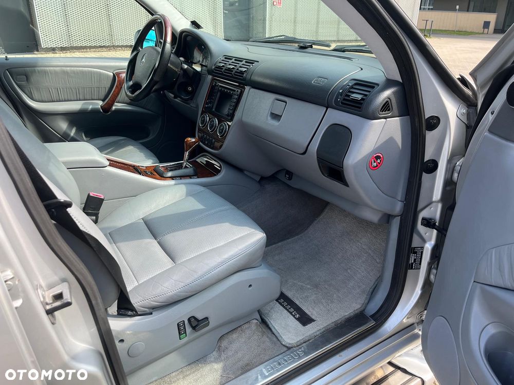 Mercedes-Benz ML - 15