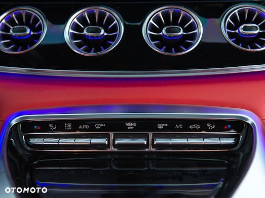 Mercedes-Benz AMG GT 63 S 4Matic+ Speedshift MCT 9G - 26