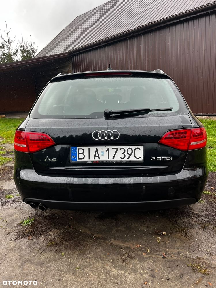 Audi A4 Avant 2010 photo 4