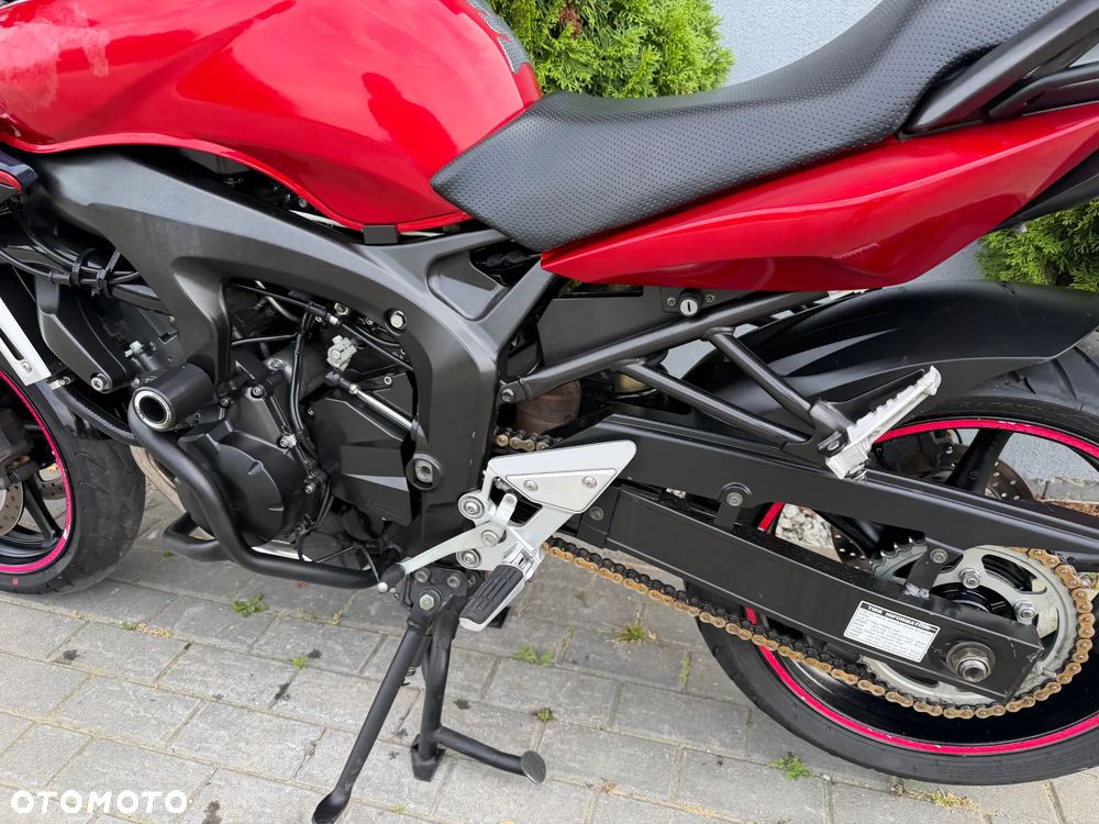 Yamaha FZ - 36