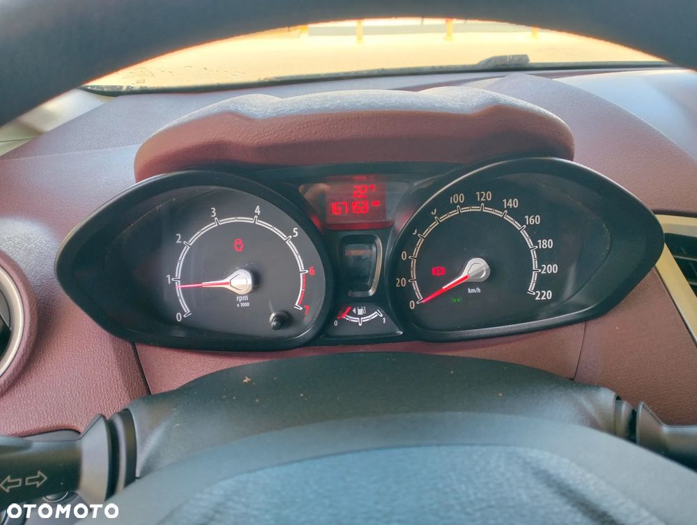 Ford Fiesta 1.25 Ambiente - 36
