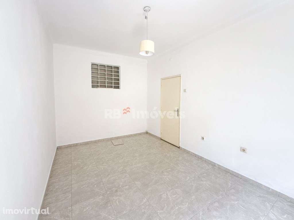 Apartamento T3 remodelado no centro de Abrantes - Grande imagem: 3/18
