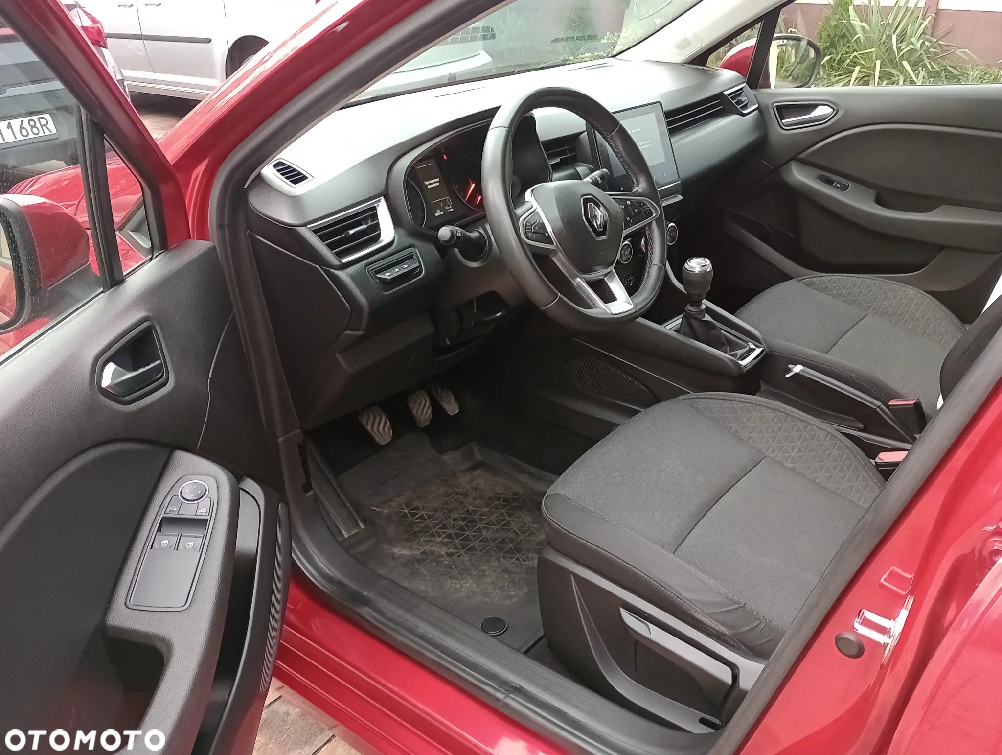Renault Clio - 12