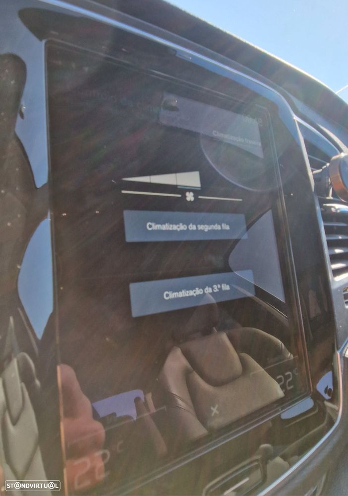 Volvo XC 90 2.0 T8 PHEV Momentum Plus AWD - 9