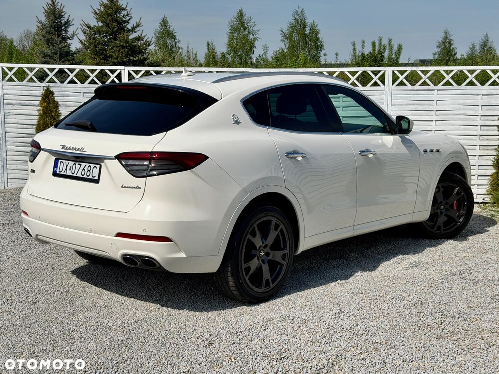 Maserati Levante S Q4 - 3