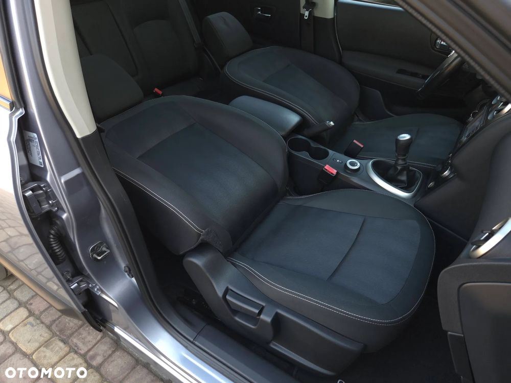 Nissan Qashqai - 35