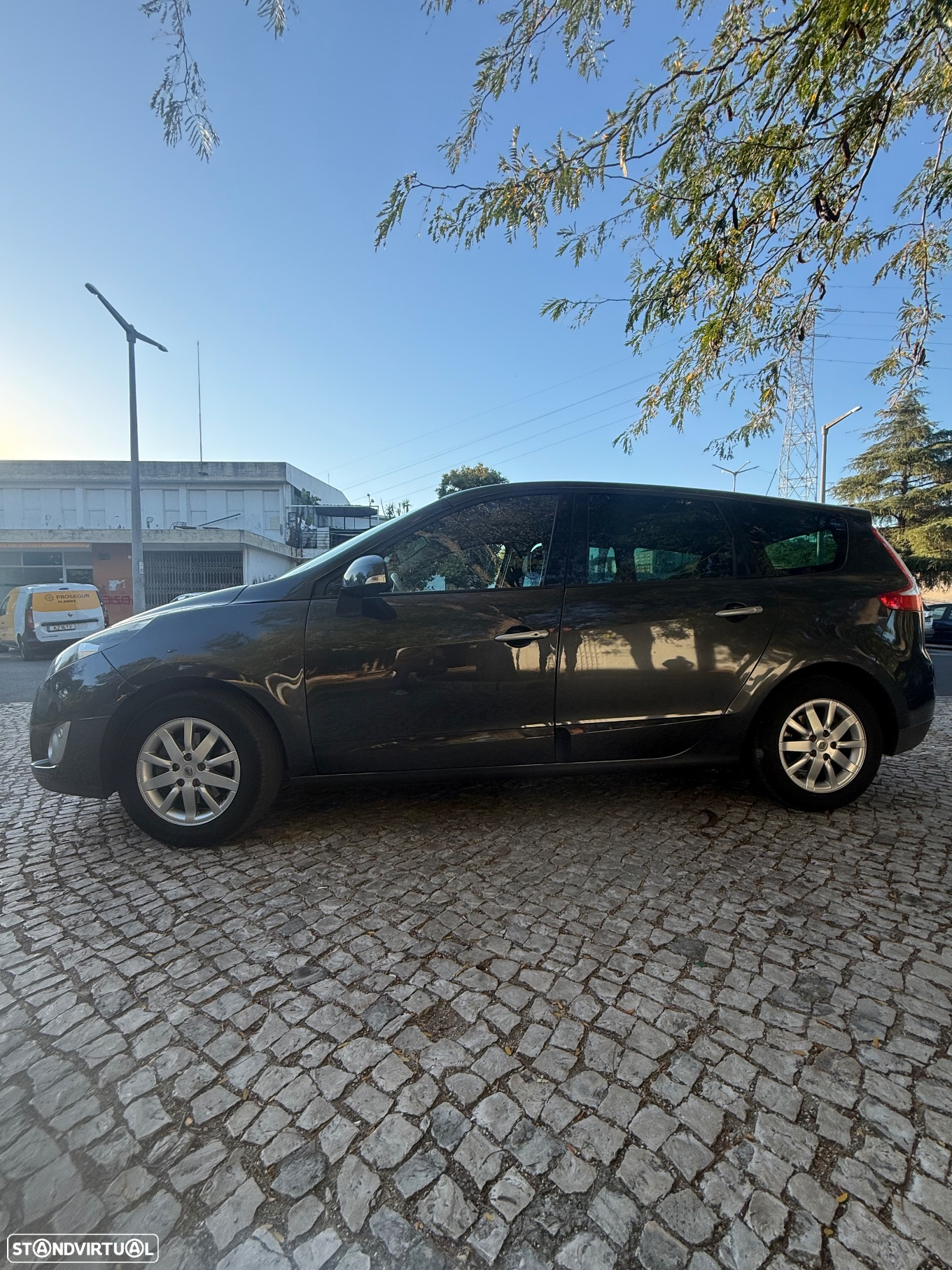 Renault Mégane Scénic - 2