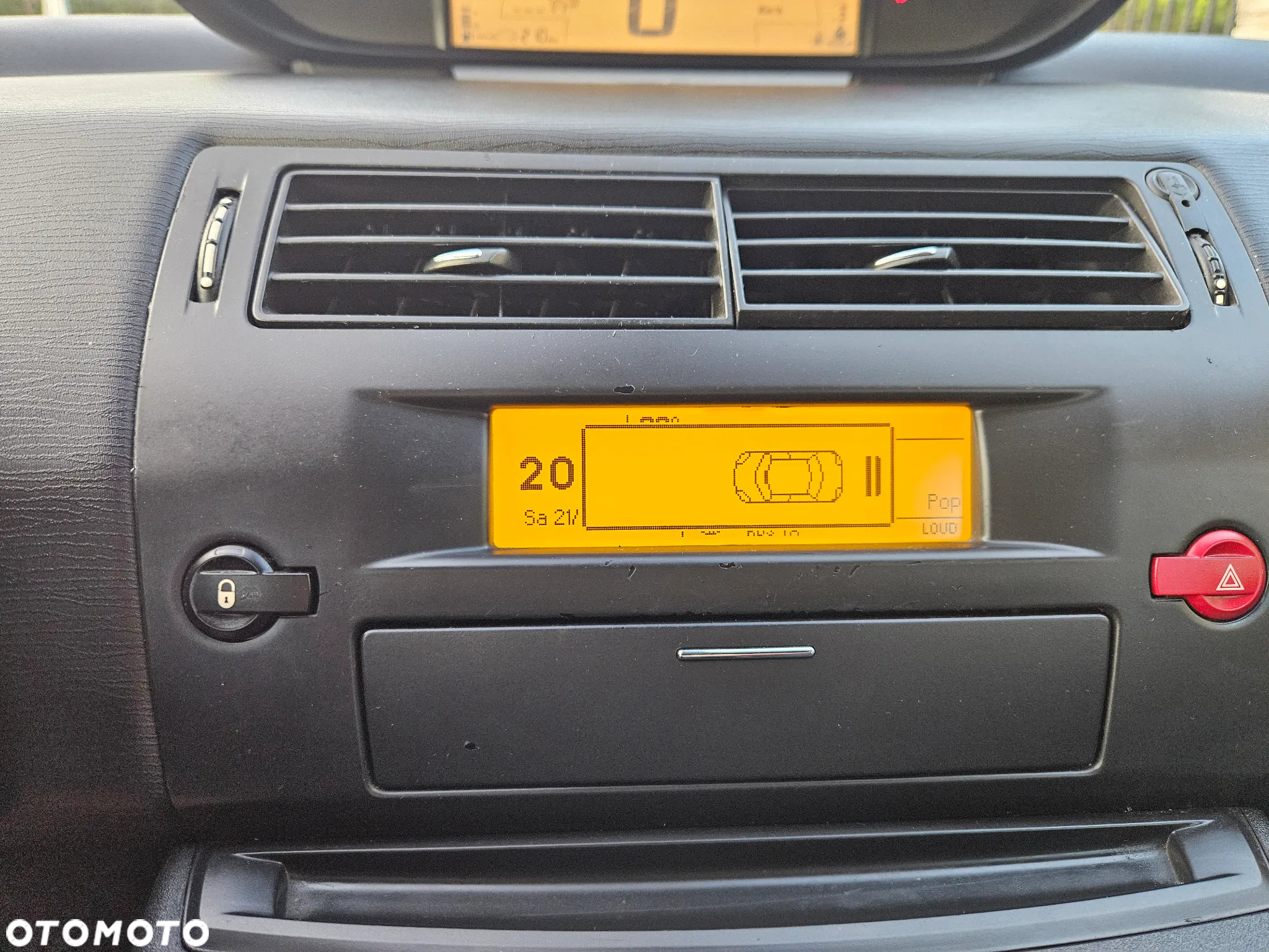 Citroën C4 1.6 16V Confort - 28