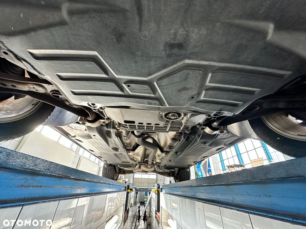 Volkswagen Tiguan 1.4 TSI BlueMotion Technology Team - 34