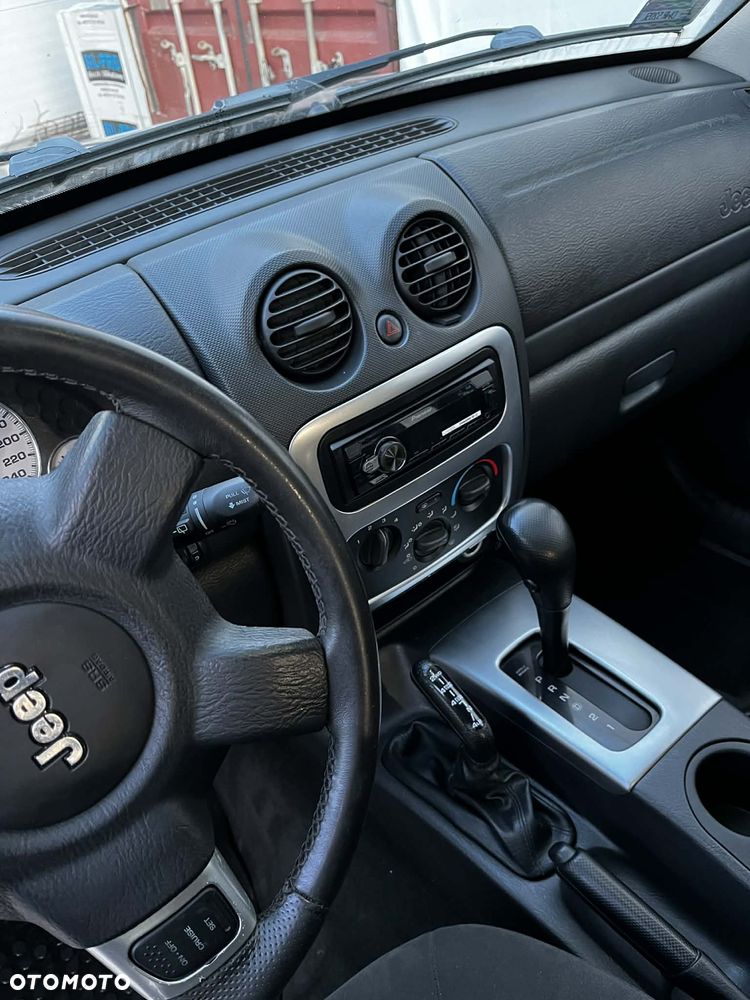 Jeep Cherokee 2.8L CRD Limited - 18