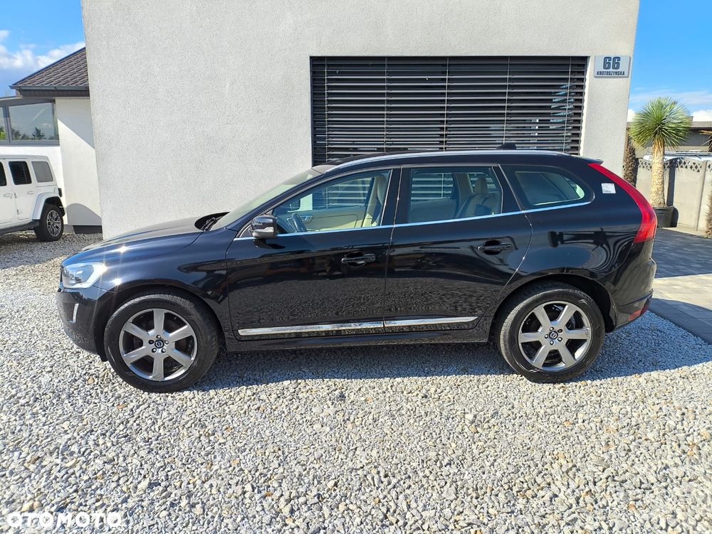 Volvo XC 60 D4 AWD Geartronic Summum - 2