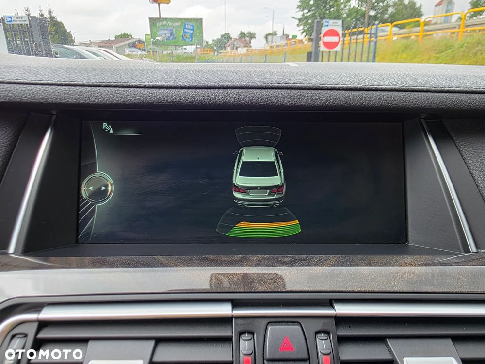BMW Seria 7 740d xDrive - 22