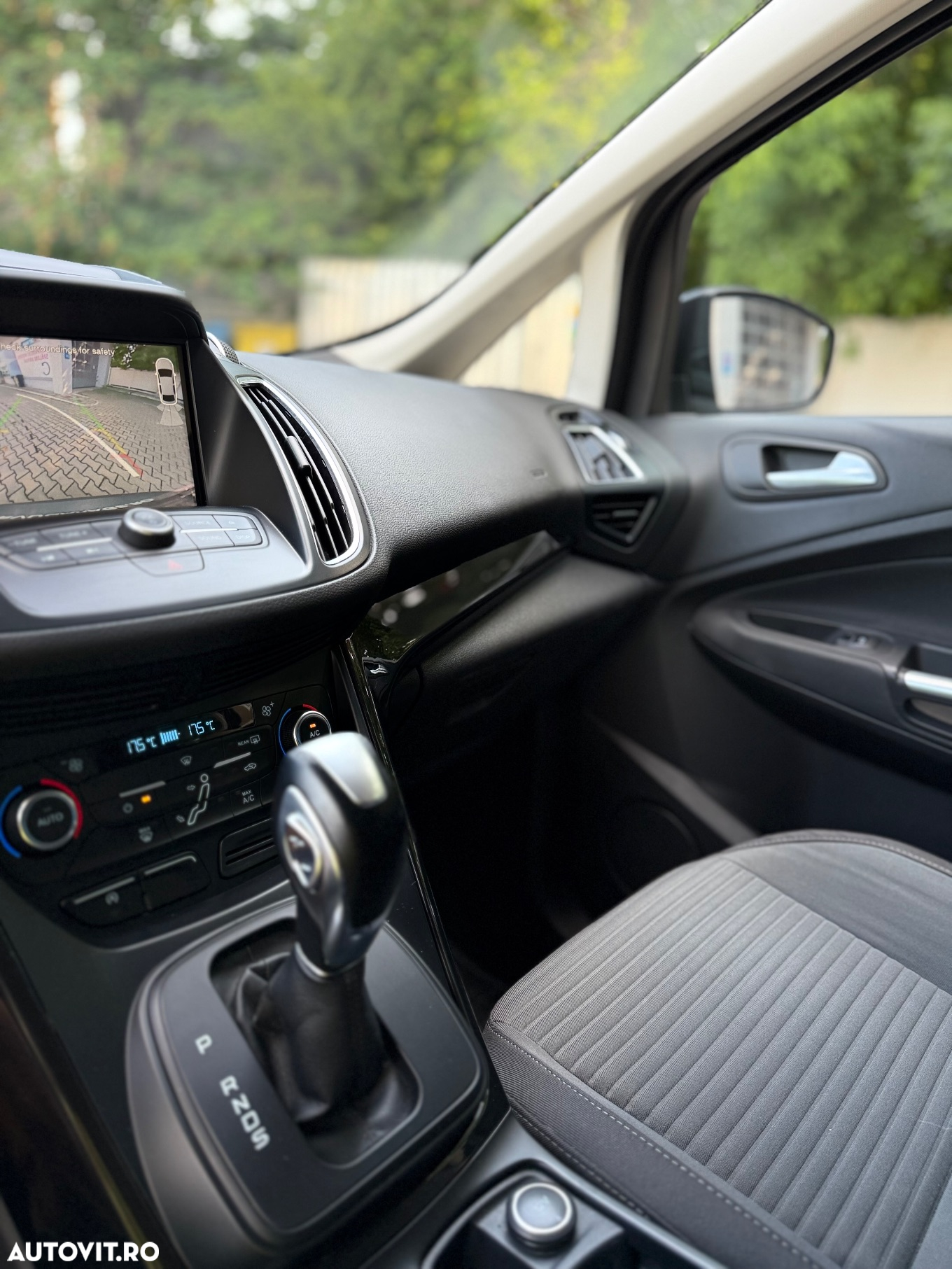 Ford C-Max 1.5 TDCi Start-Stop-System Aut. Titanium - 12