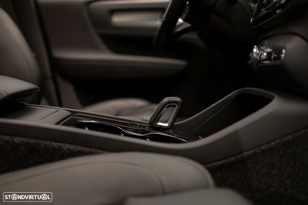 Volvo XC 40 P8 AWD Recharge RDesign - 7