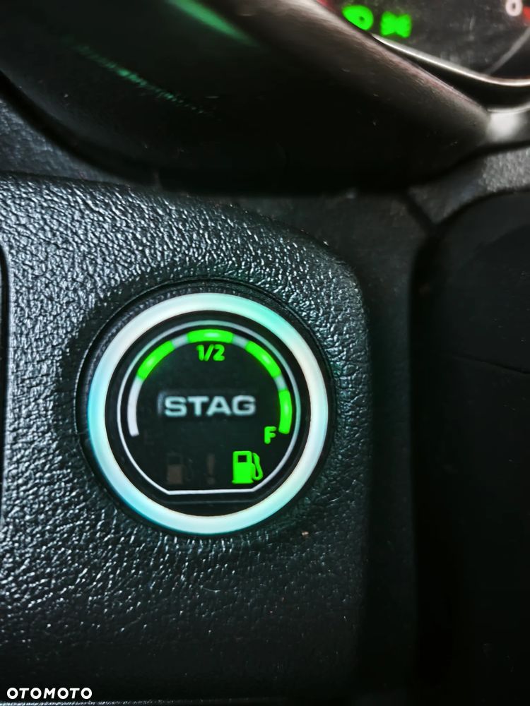 Opel COMBO - 1