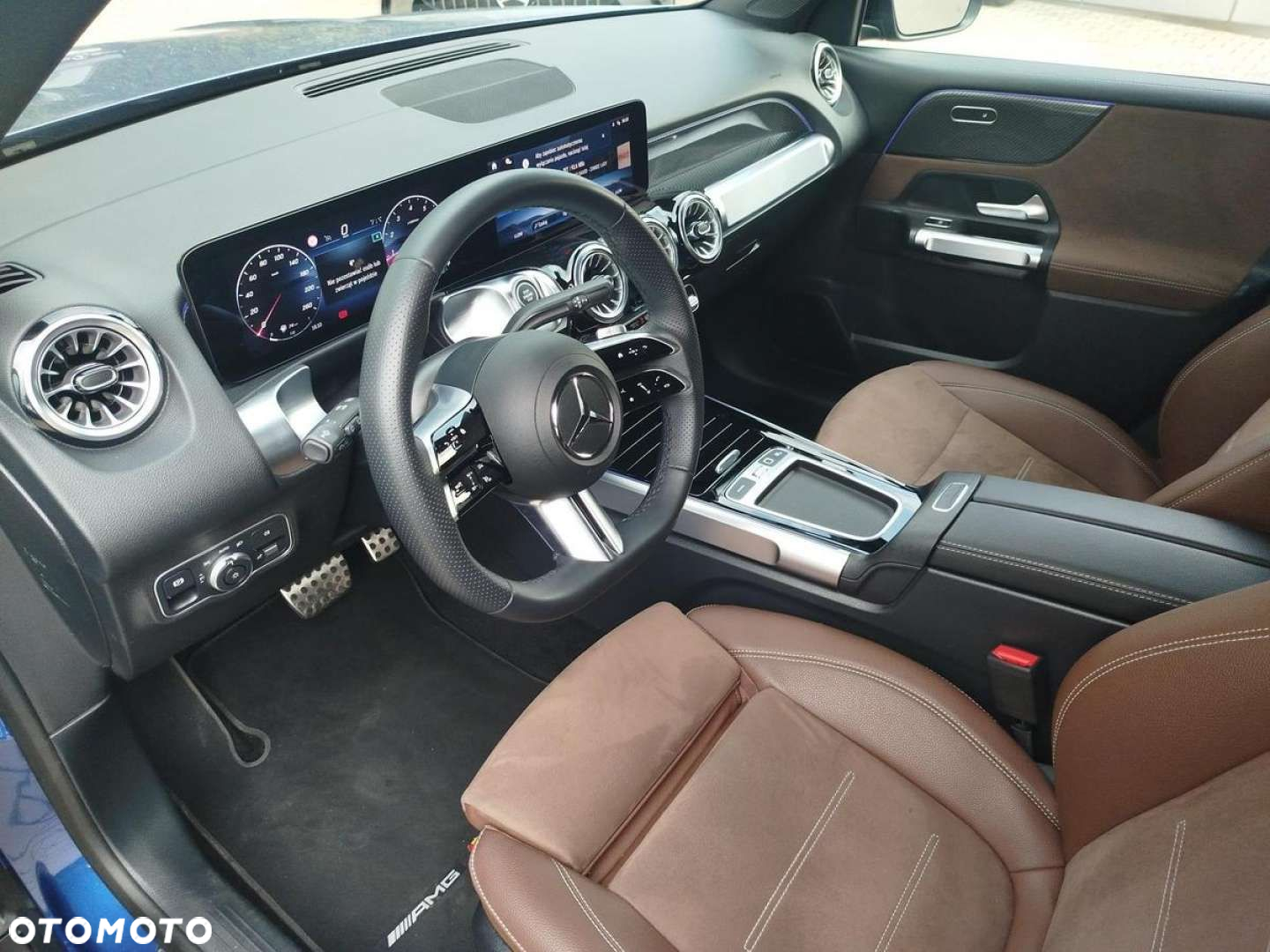 Mercedes-Benz GLB - 10