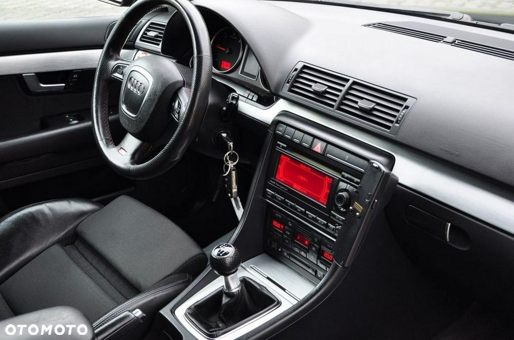 Audi A4 Avant 2.0 TDI DPF Attraction - 30