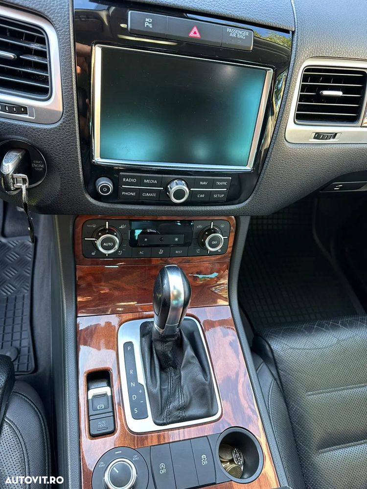 Volkswagen Touareg - 24