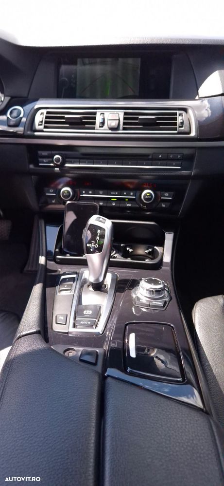 BMW Seria 5 520d - 12