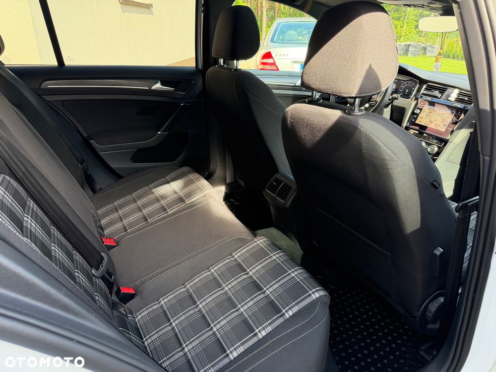 Volkswagen Golf 2.0 TDI BMT GTD - 8