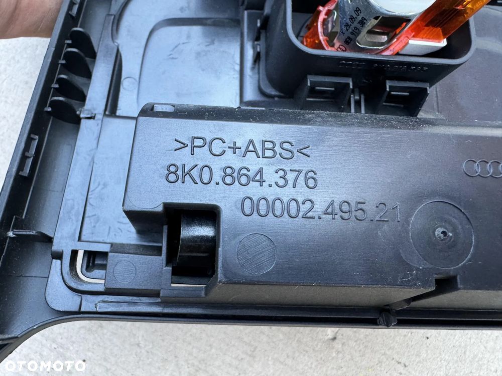 Obudowa tunelu środkowego AUDI A4 B8 8K0864376 - 2
