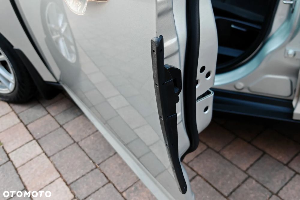 Ford Focus 1.0 EcoBoost Titanium - 29