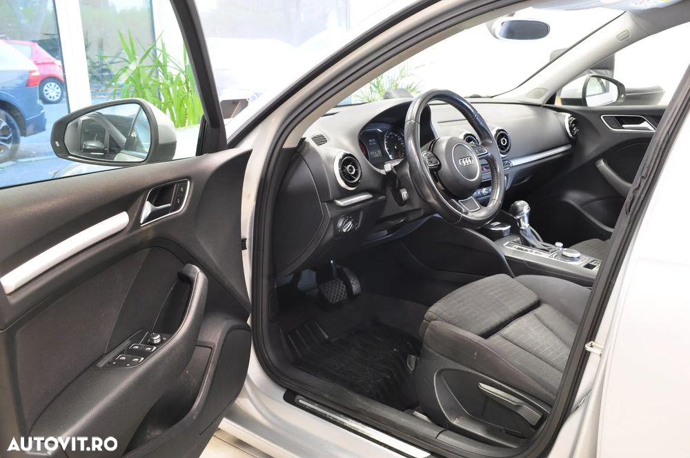 Audi A3 Sportback 1.2 TFSI Stronic Ambition - 8