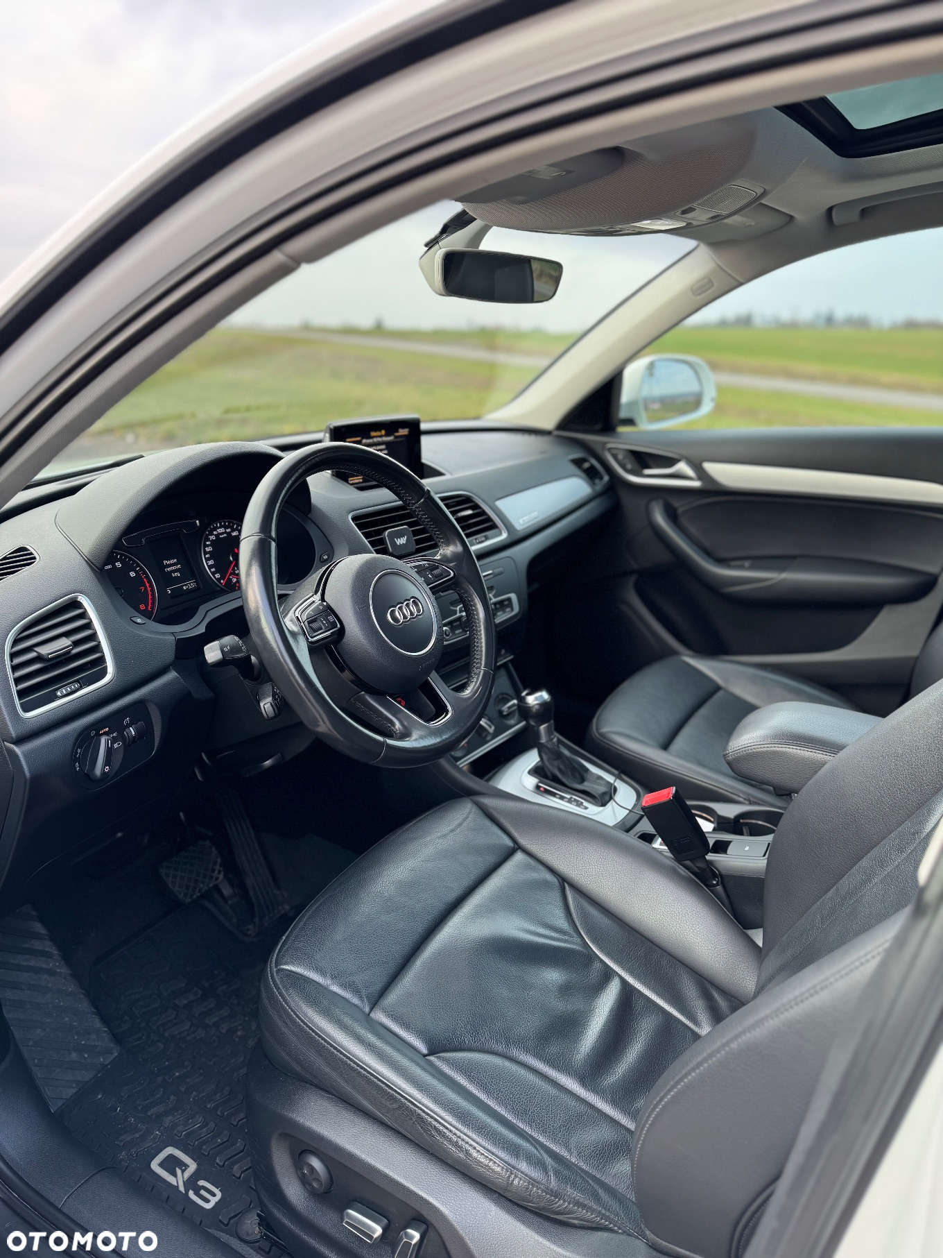 Audi Q3 2.0 TFSI quattro S tronic - 9