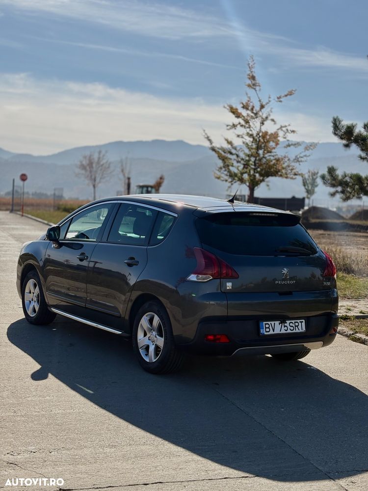 Peugeot 3008 HYbrid4 - 4