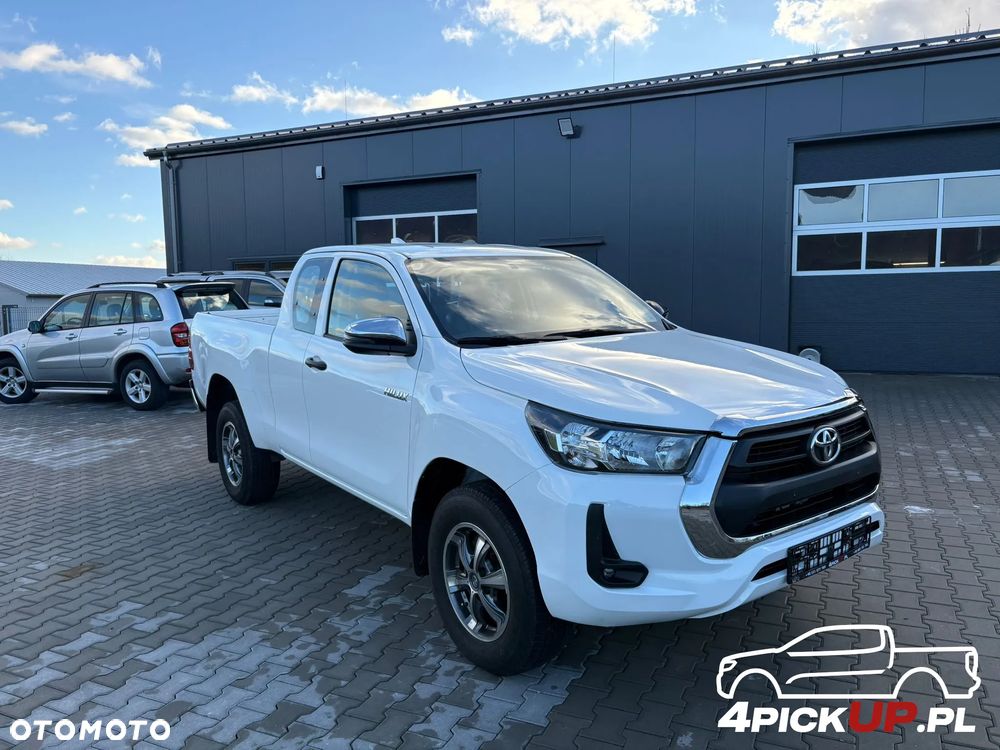 Toyota Hilux 2.4 D-4D Extra Cab DLX 4x4