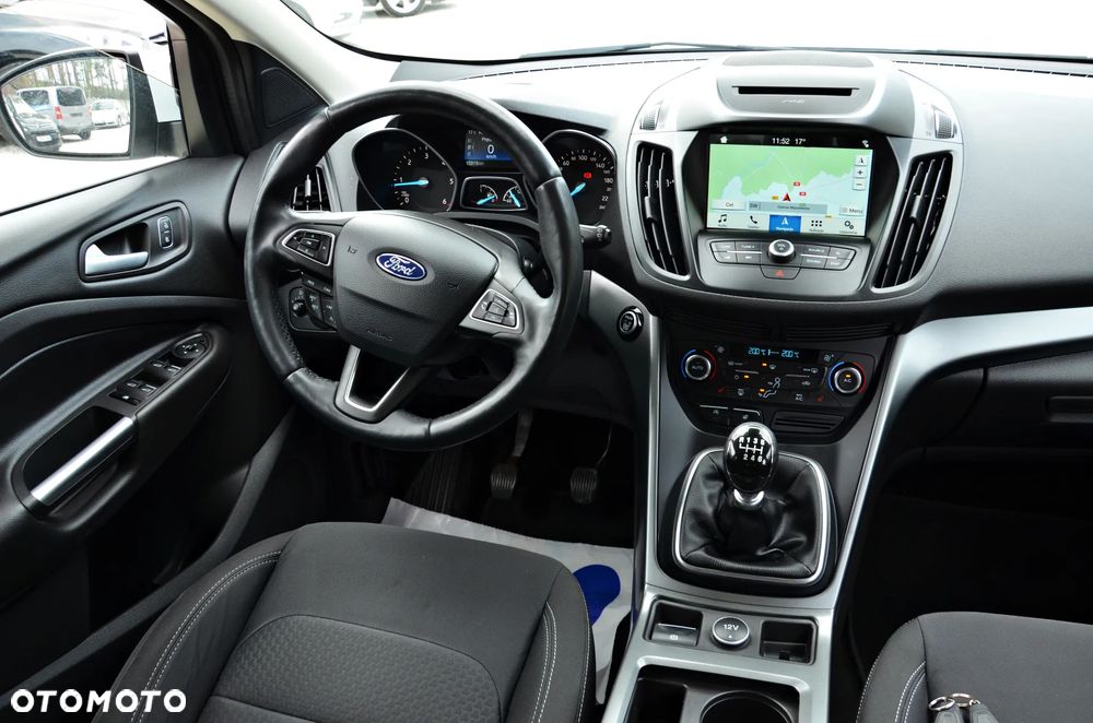 Ford Kuga 2.0 TDCi AWD Titanium - 35
