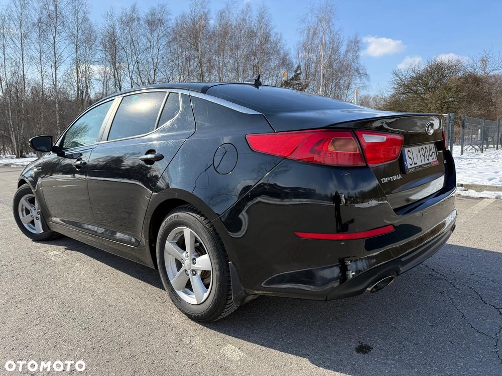 Kia Optima - 17