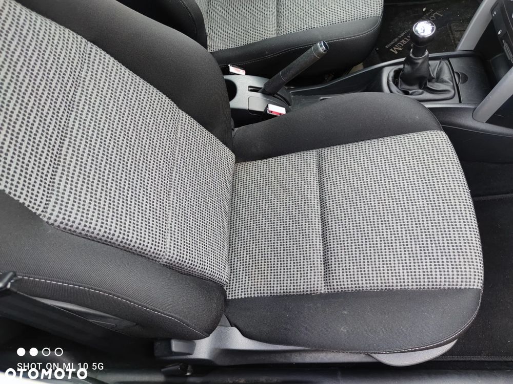 Peugeot 207 95 VTi Filou - 11