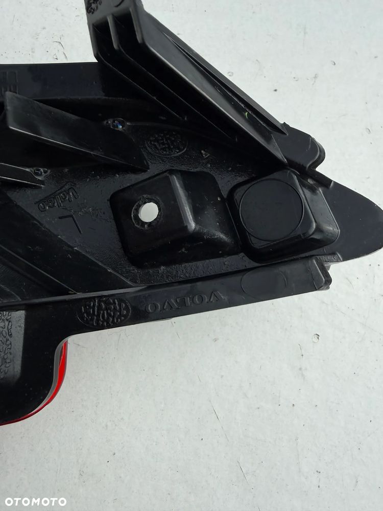 VOLVO XC60 LIFT LEWY HALOGEN TYLNY ODBLASK TYŁ 31353285 - 5