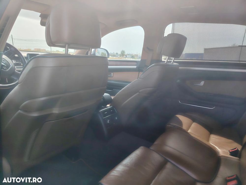 Audi A8 - 9