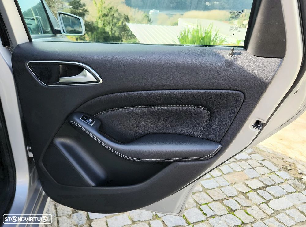 Mercedes-Benz B 200 CDI BlueEFFICIENCY EDITION 1 - 10