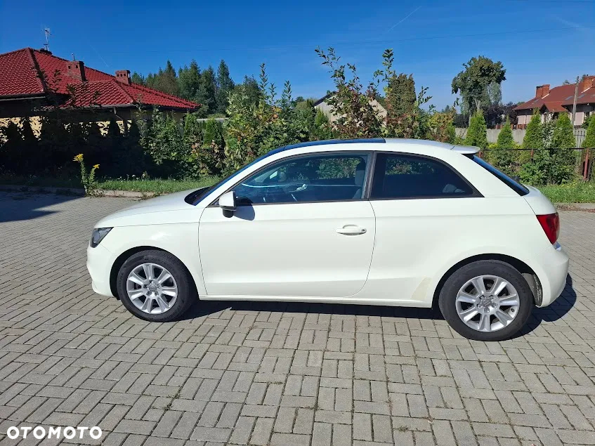 Audi A1 1.6 TDI Attraction - 10