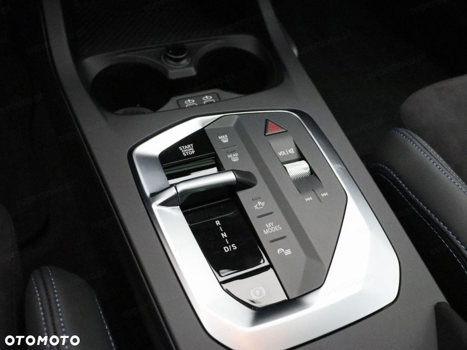 BMW Seria 1 123 mHEV xDrive - 12