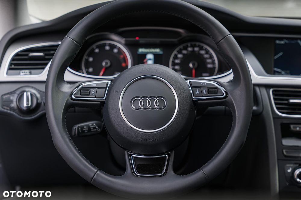 Audi A4 Limousine 2.0 TFSI ultra S tronic design - 24