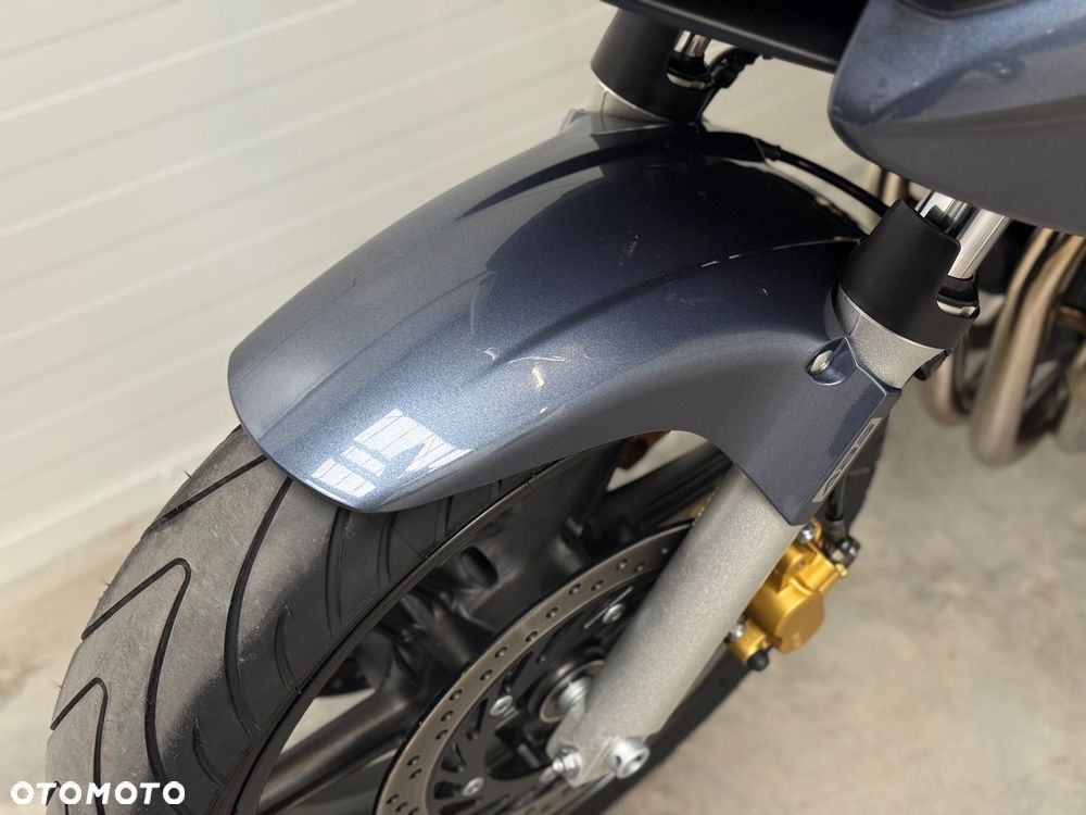 Honda CBF - 23