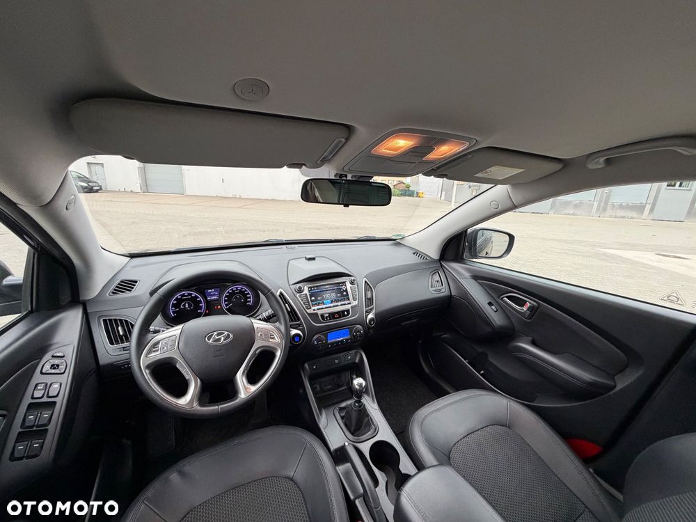 Hyundai ix35 blue 1.6 2WD Finale Gold - 8