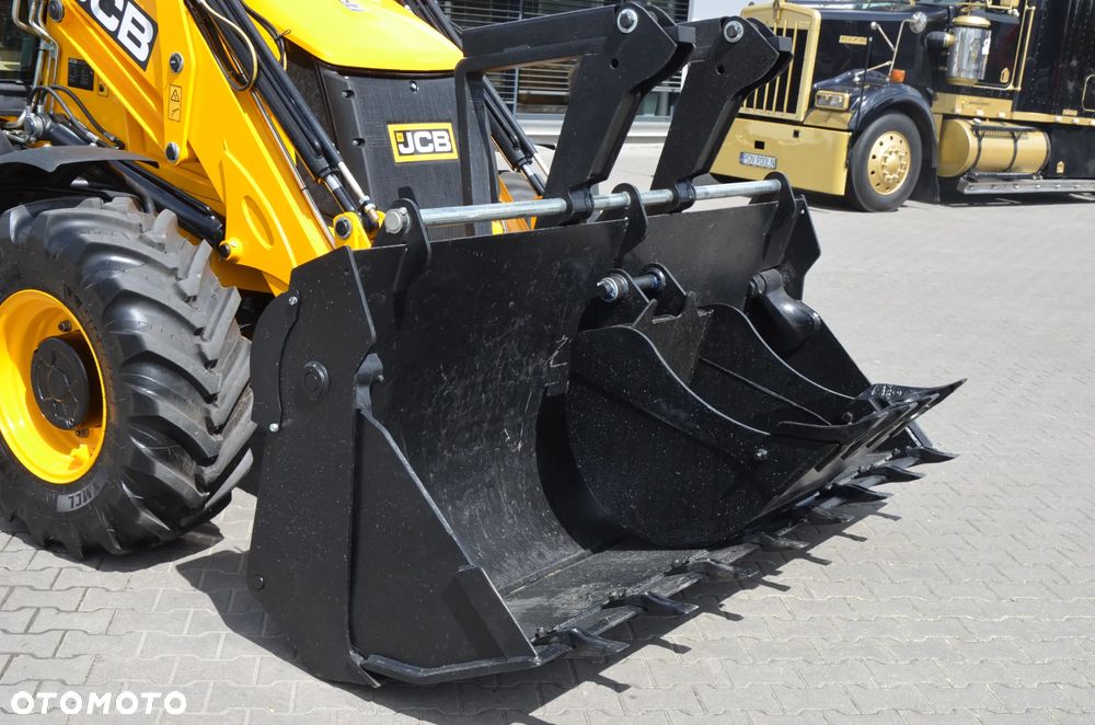 JCB 3CX PLUS 2026r / SILNIK 4,8L 109km / 87mth ! / KLIMA / SZYBKOZŁĄCZE / DWUKIERUNKOWA INSTALACJA / 20" / ZAMEK / 8751 - 8