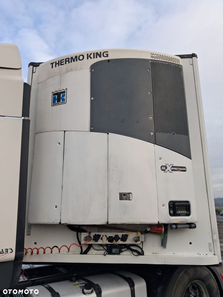 Schmitz Cargobull SKO 24 - 4