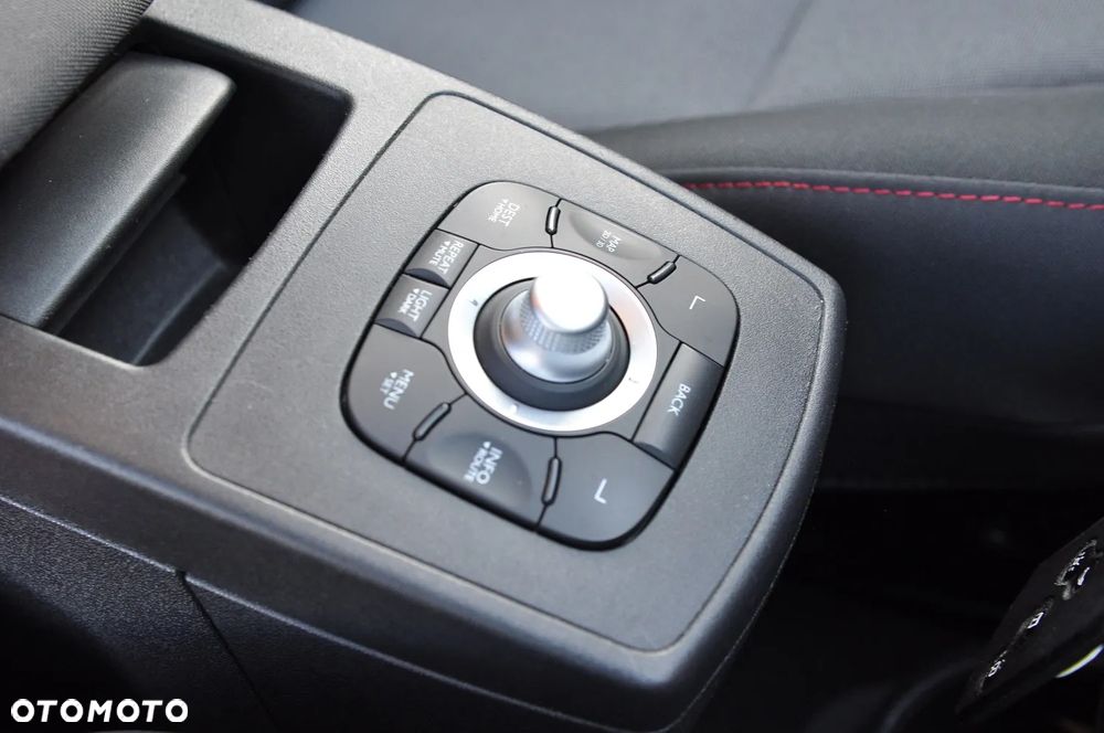 Renault Scenic ENERGY TCe 130 INTENS - 22