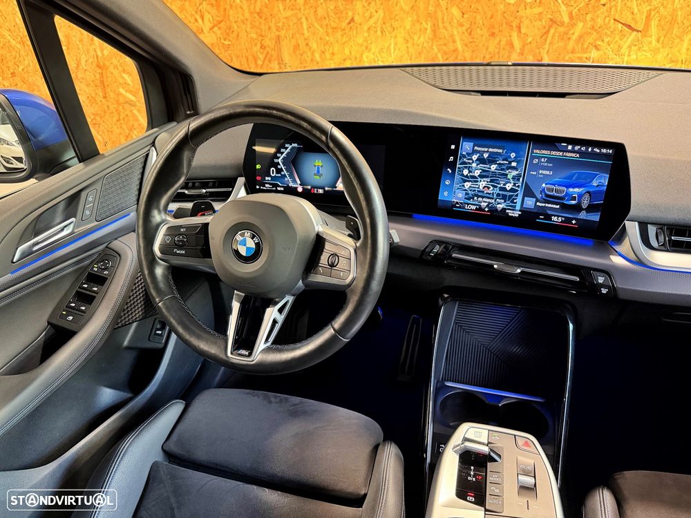 BMW 218 Active Tourer i Pack M Auto - 11